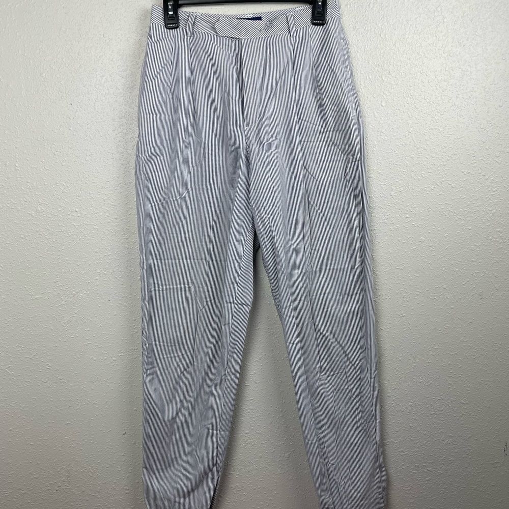Liz Claiborne LizSport Blue & White Striped Pants Size 8 EUC